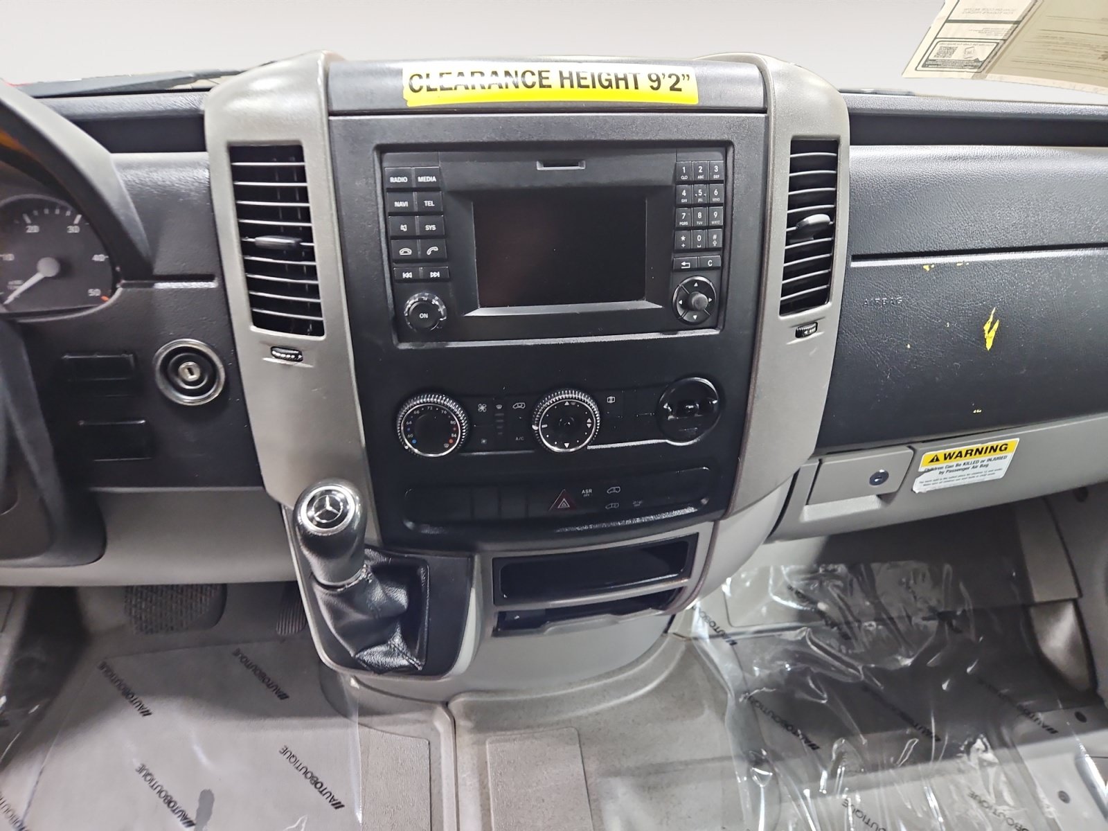 Used 2018 Mercedes-Benz Sprinter 2500 image 11