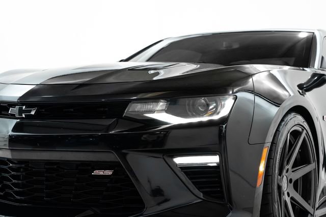 Used 2016 Chevrolet Camaro SS RWD image 16