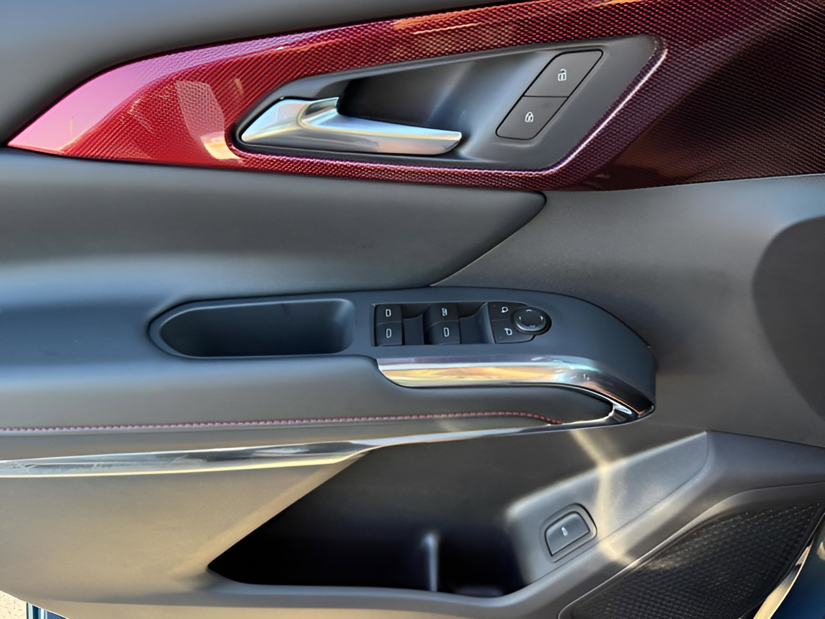 New 2026 Chevrolet Traverse Z71 w/ Driver Confidence Package image 17