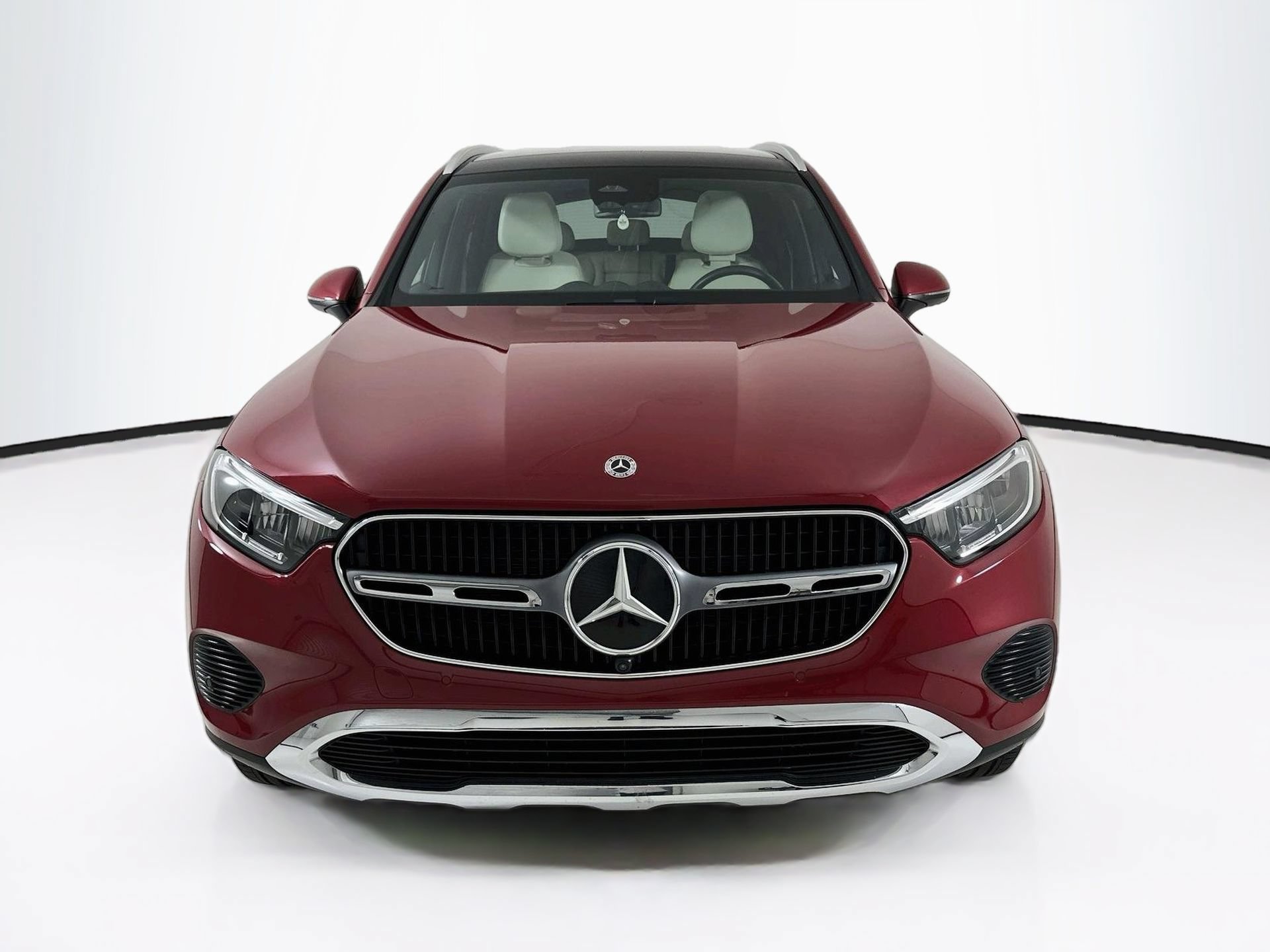 Certified 2026 Mercedes-Benz GLC 300 image 2