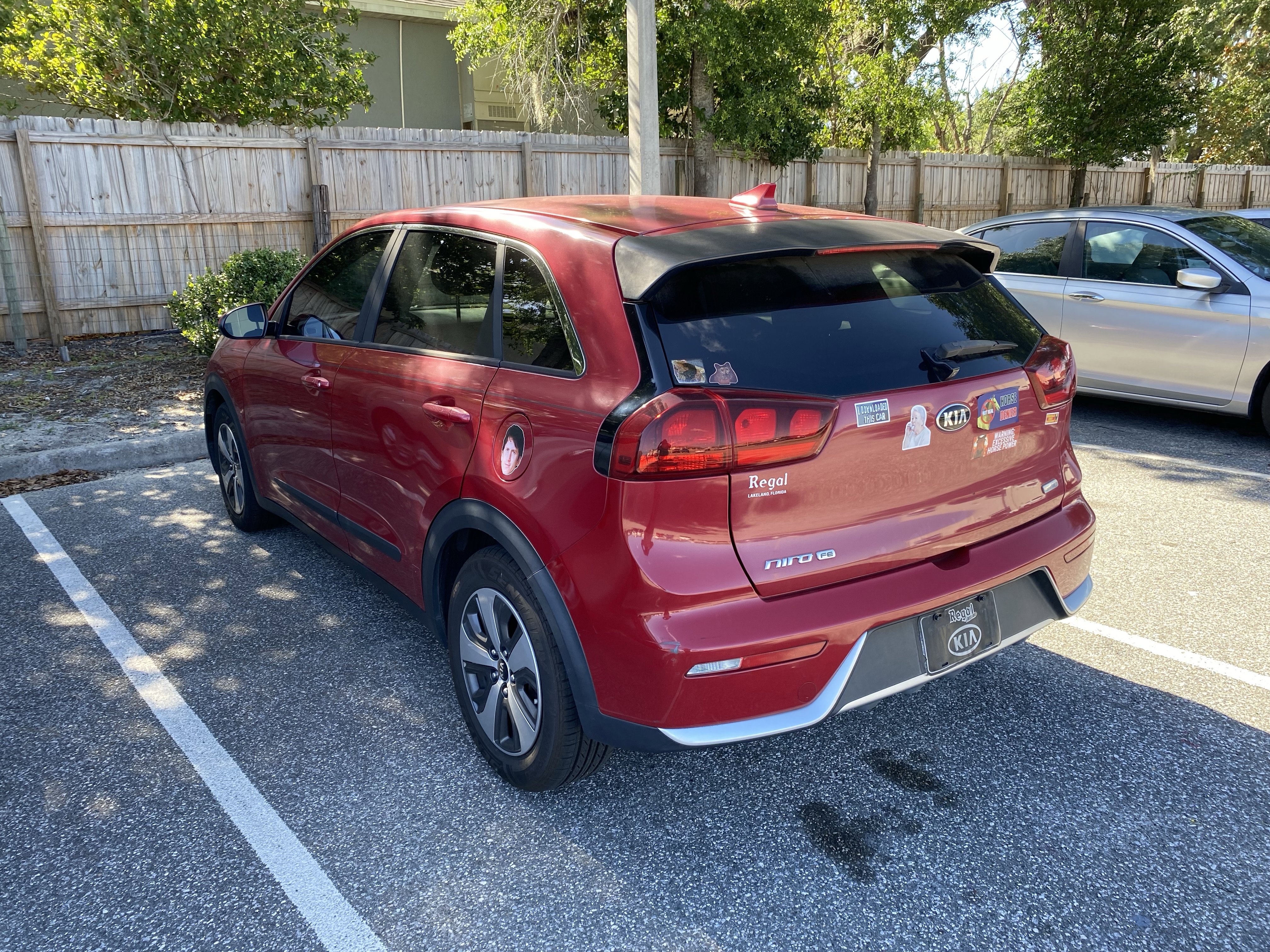 Used 2018 Kia Niro FE FWD image 10