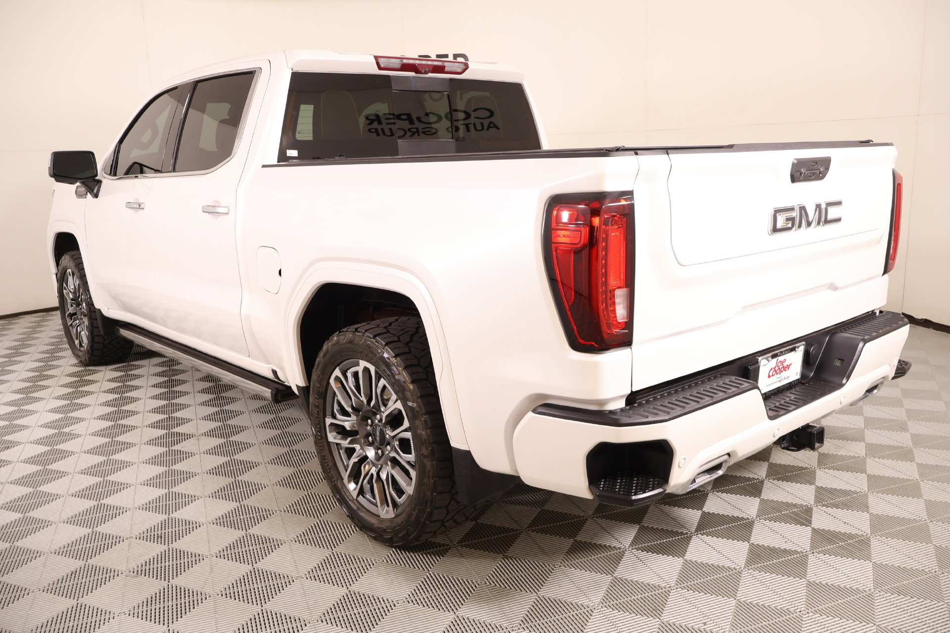 Used 2024 GMC Sierra 1500 Denali Ultimate AWD/4WD image 25
