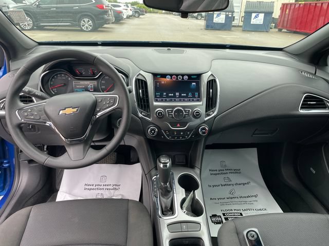 Used 2016 Chevrolet Cruze LT w/ Sun And Sound Package FWD image 22