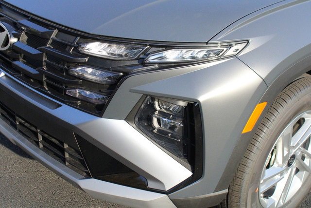 Used 2025 Hyundai Tucson SE image 9