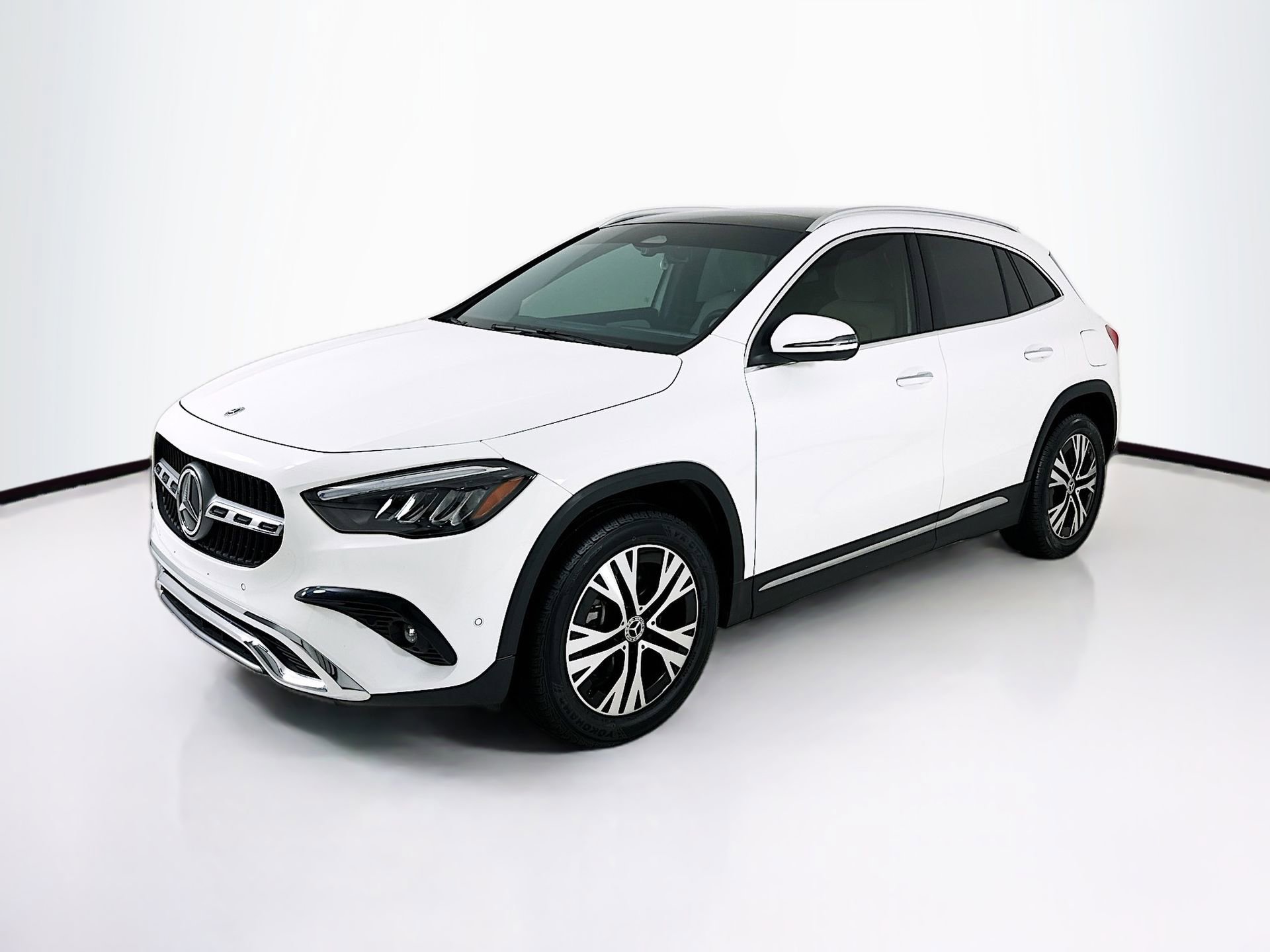Certified 2025 Mercedes-Benz GLA 250 image 3