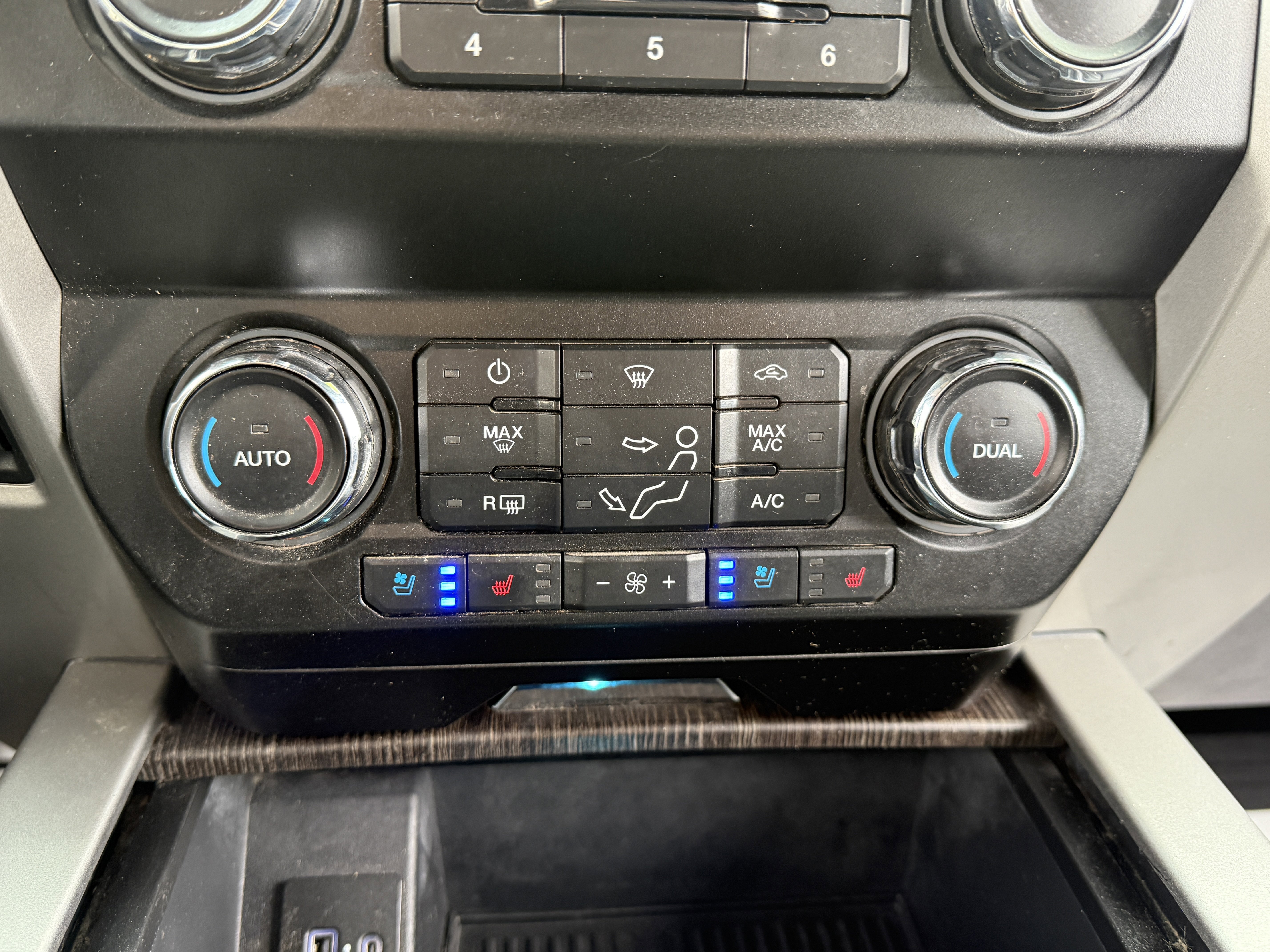 Used 2021 Ford F250 Lariat image 21