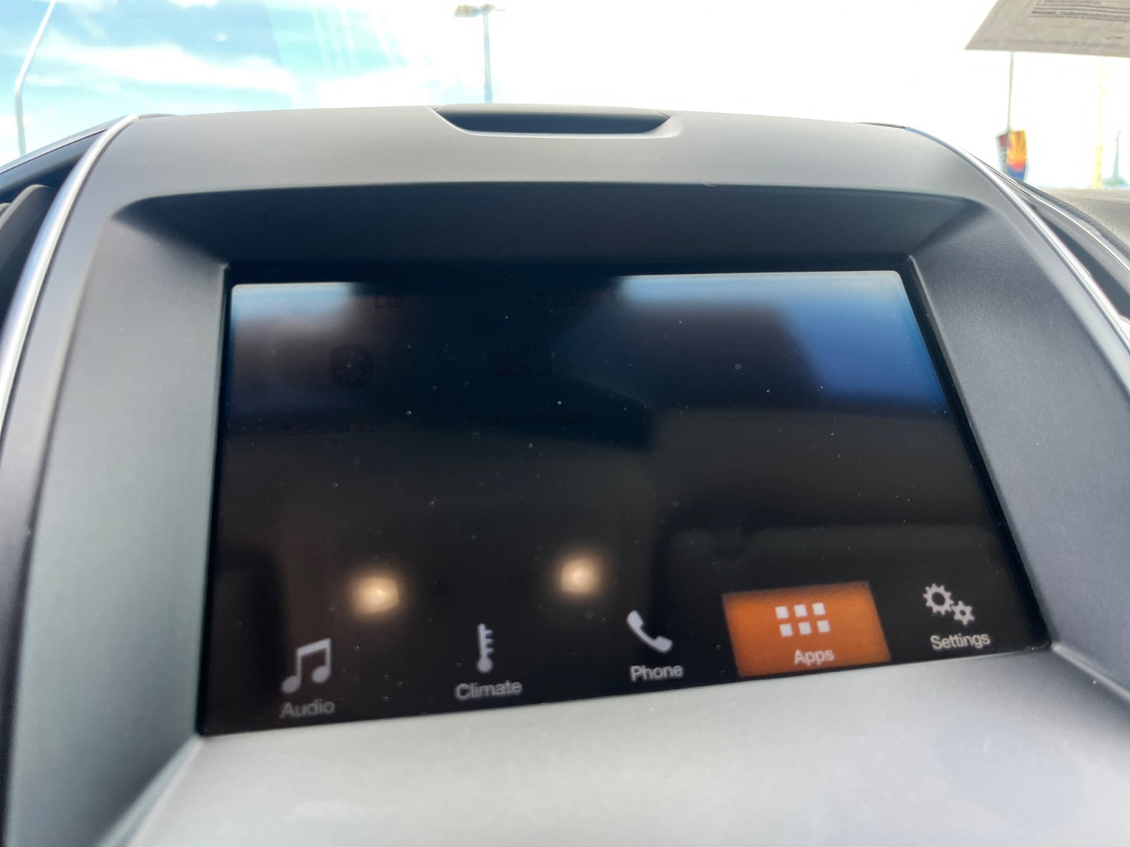 Used 2019 Ford Edge Titanium image 27