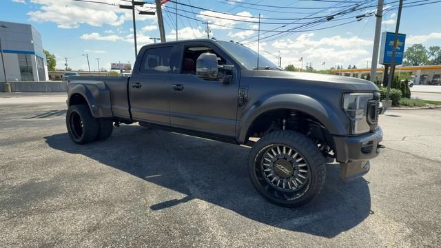 Used 2022 Ford F450 Platinum w/ FX4 Off-Road Package AWD/4WD image 2