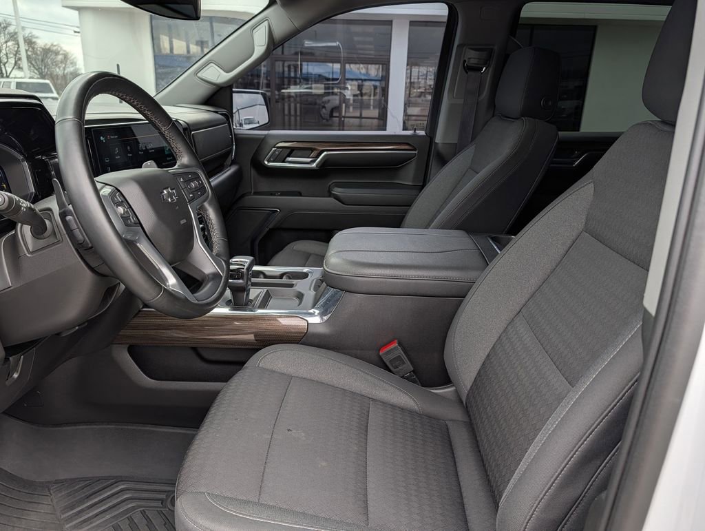 Used 2023 Chevrolet Silverado 1500 RST w/ Z71 Off-Road Package image 25