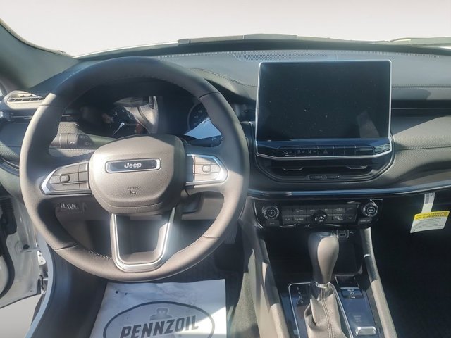 New 2026 Jeep Compass Latitude w/ Sun and Sound Group AWD/4WD image 10
