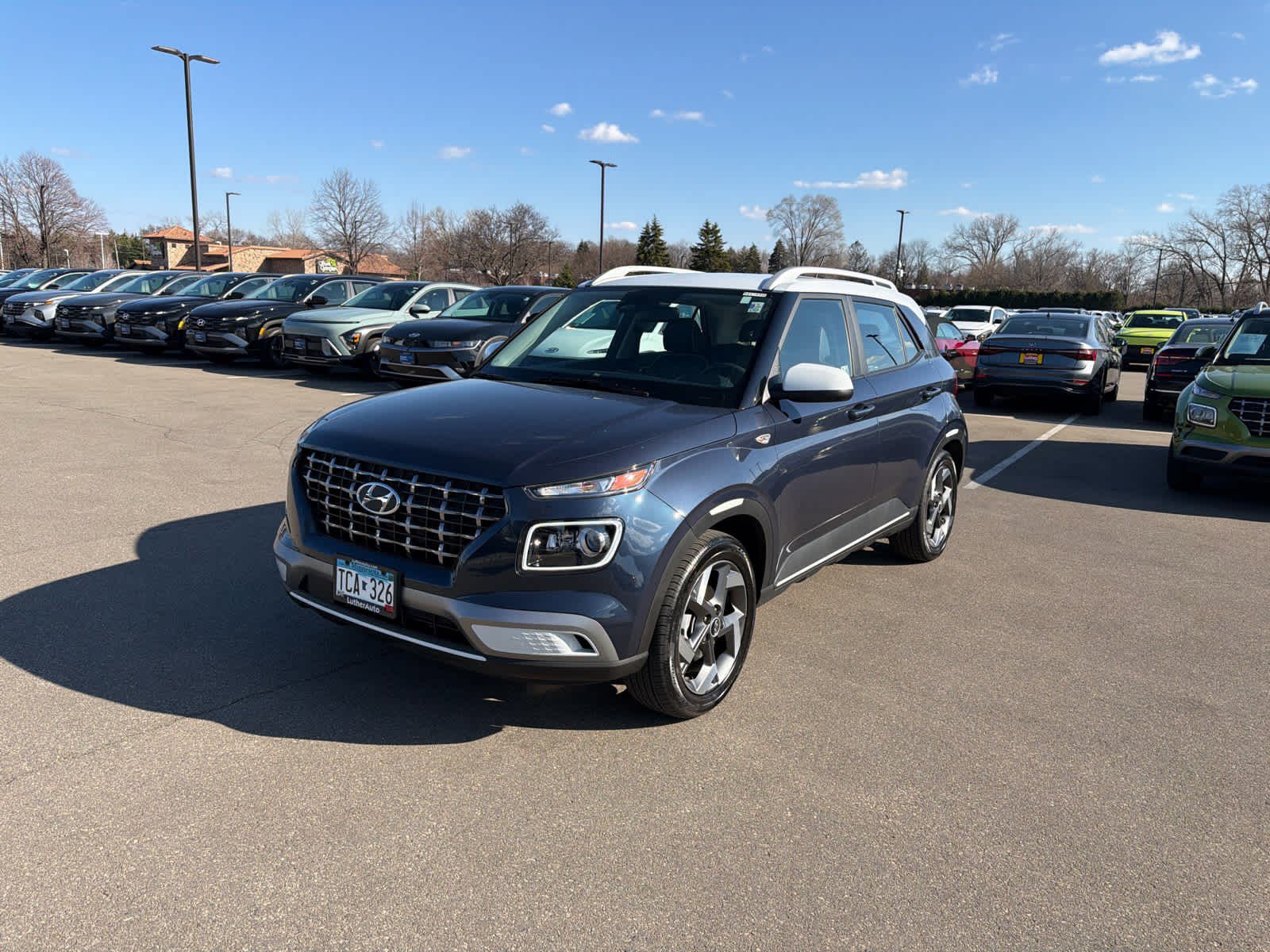 Certified 2025 Hyundai Venue Limited image 4