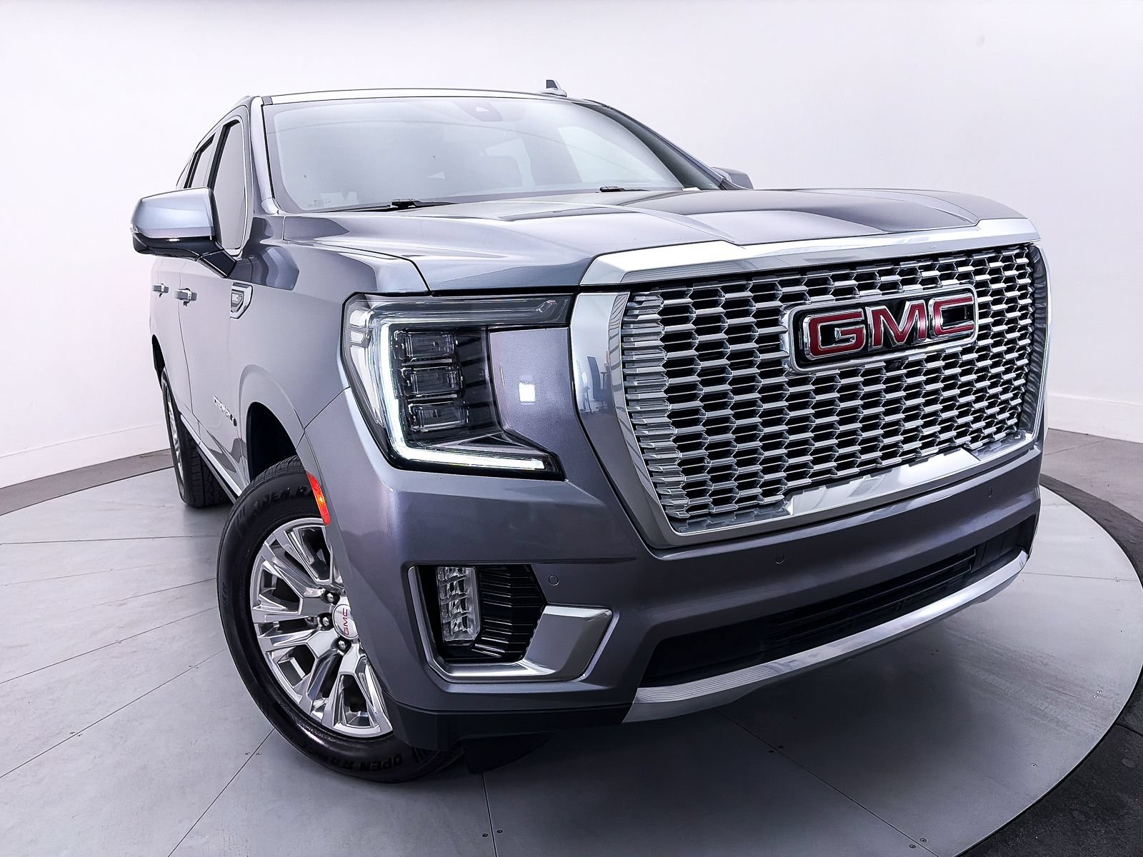 Used 2022 GMC Yukon Denali w/ Max Trailering Package AWD/4WD image 10