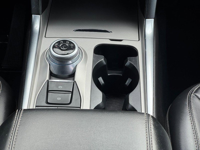 Used 2023 Ford Explorer XLT w/ Equipment Group 202A image 15