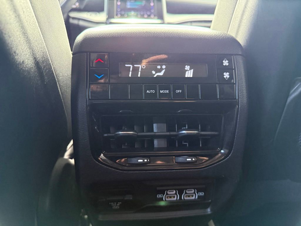 Certified 2023 Jeep Grand Cherokee L Laredo w/ Luxury Tech Group I AWD/4WD image 28