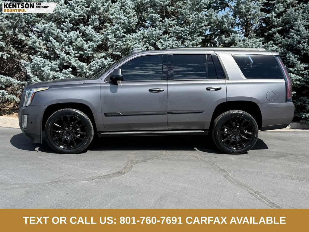 Used 2018 Cadillac Escalade Platinum AWD/4WD image 3