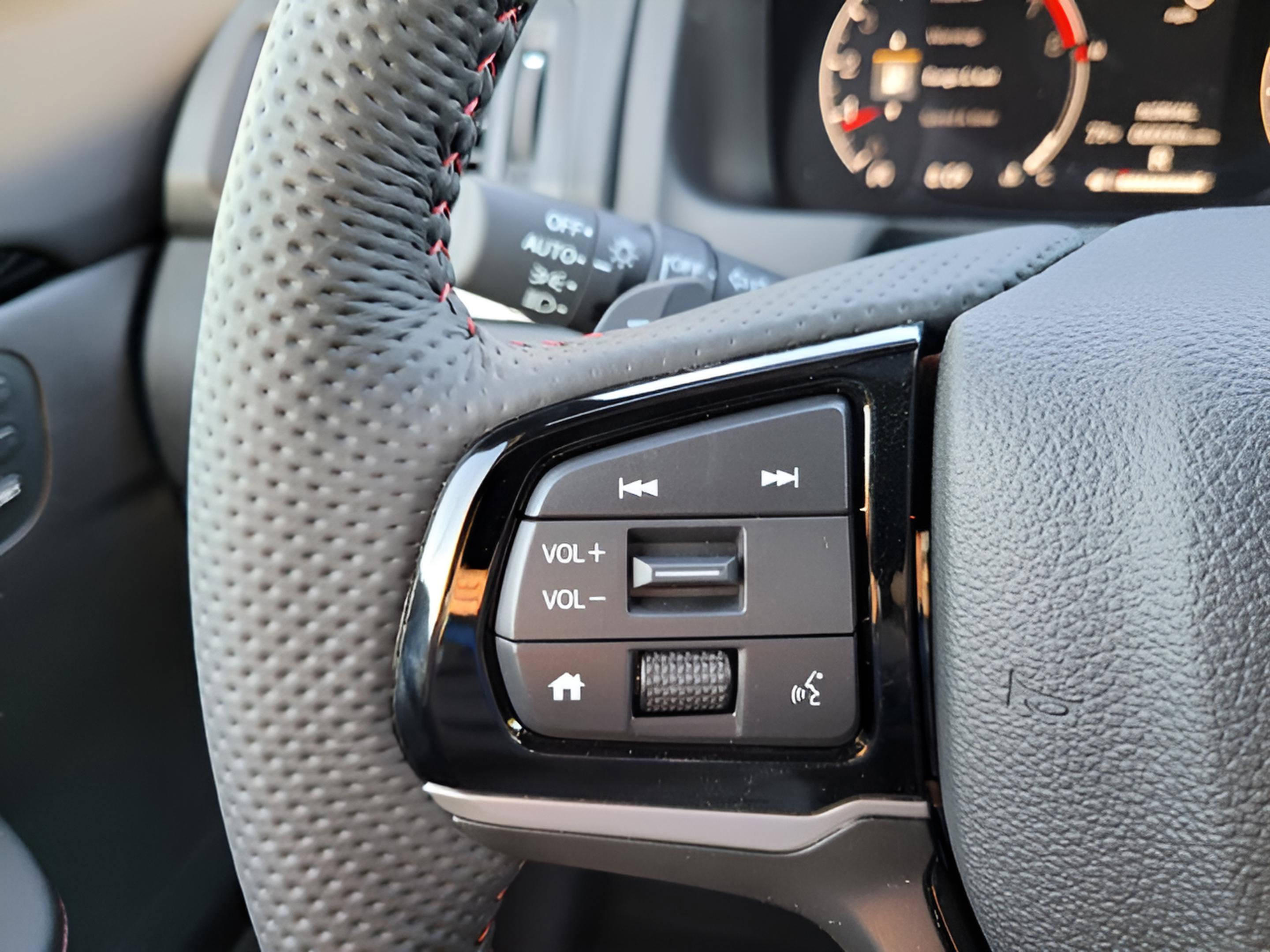 New 2026 Honda Ridgeline Black Edition image 17