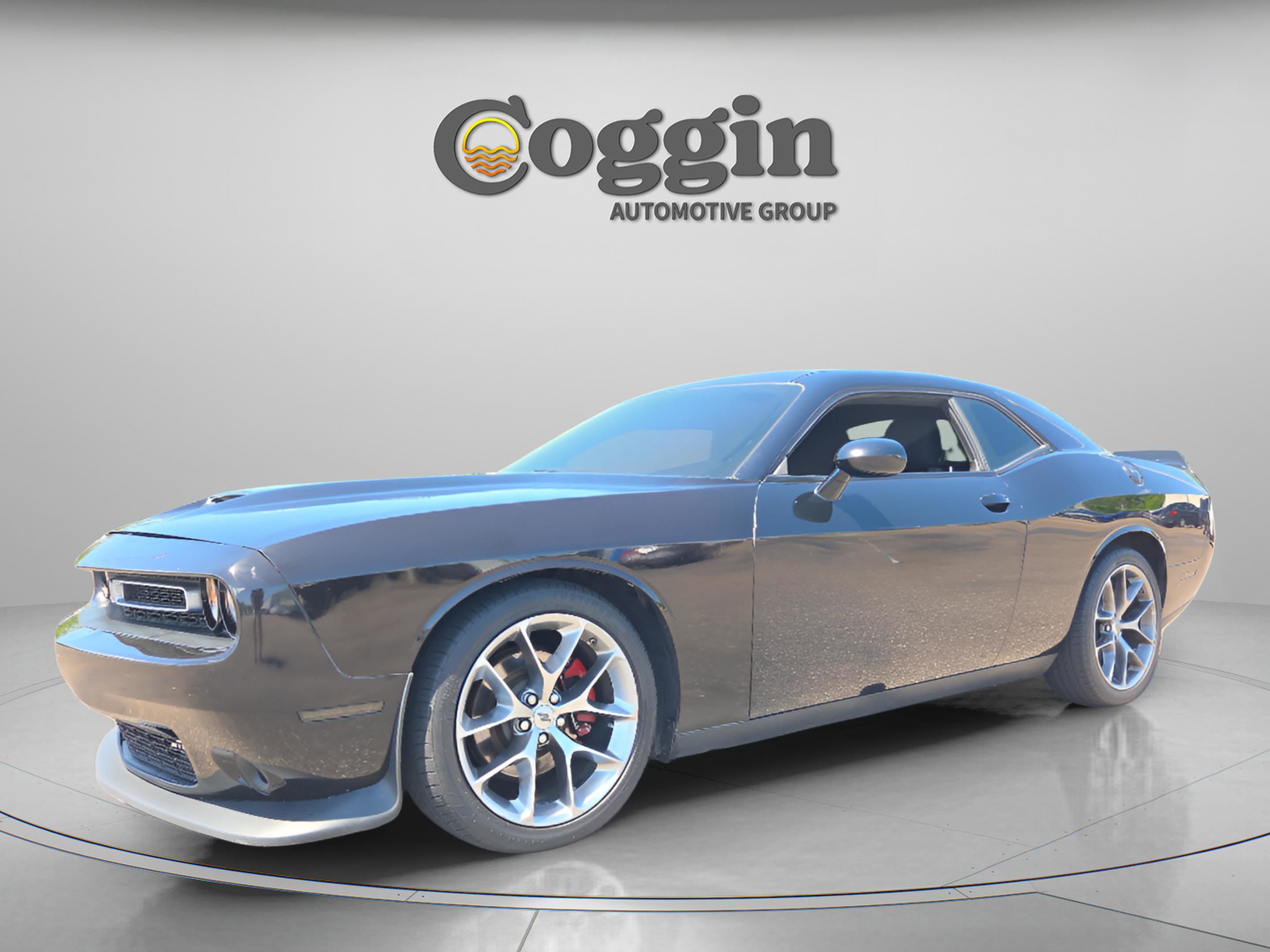 Used 2022 Dodge Challenger GT image 1