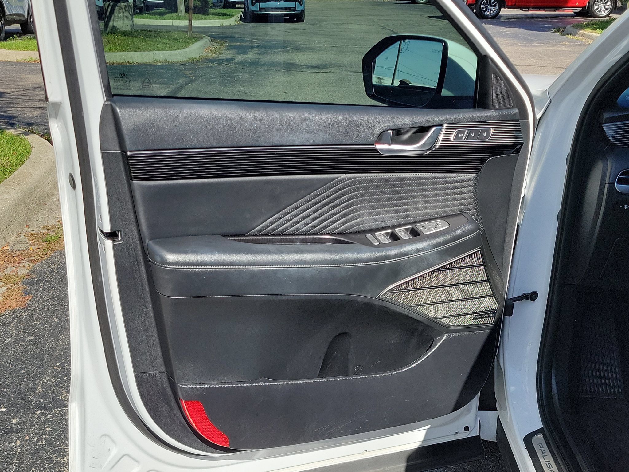 Used 2024 Hyundai Palisade Calligraphy AWD/4WD image 9