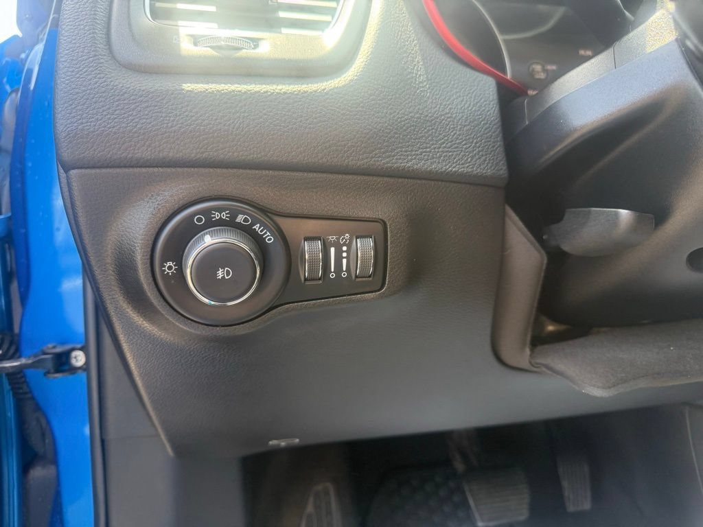 Used 2021 Jeep Compass Trailhawk AWD/4WD image 17