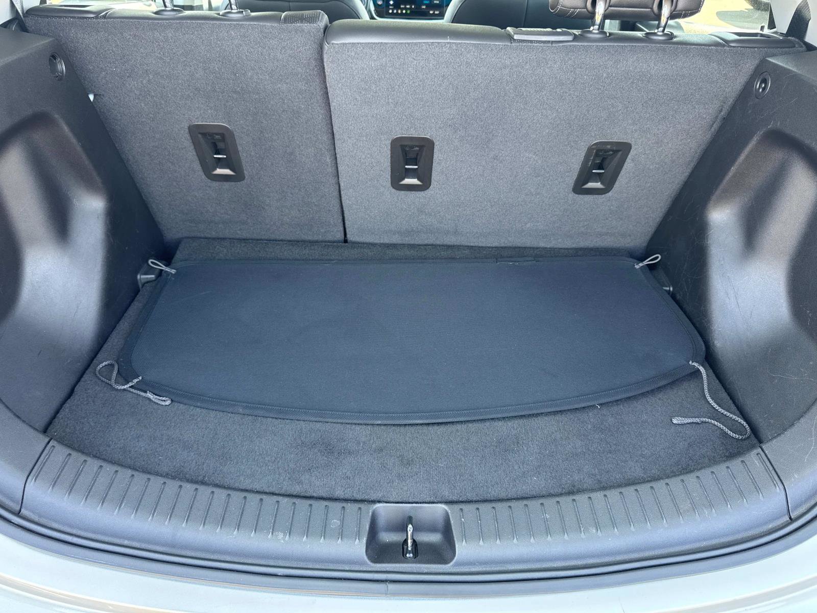 Used 2022 Chevrolet Bolt LT w/ Infotainment Package image 20