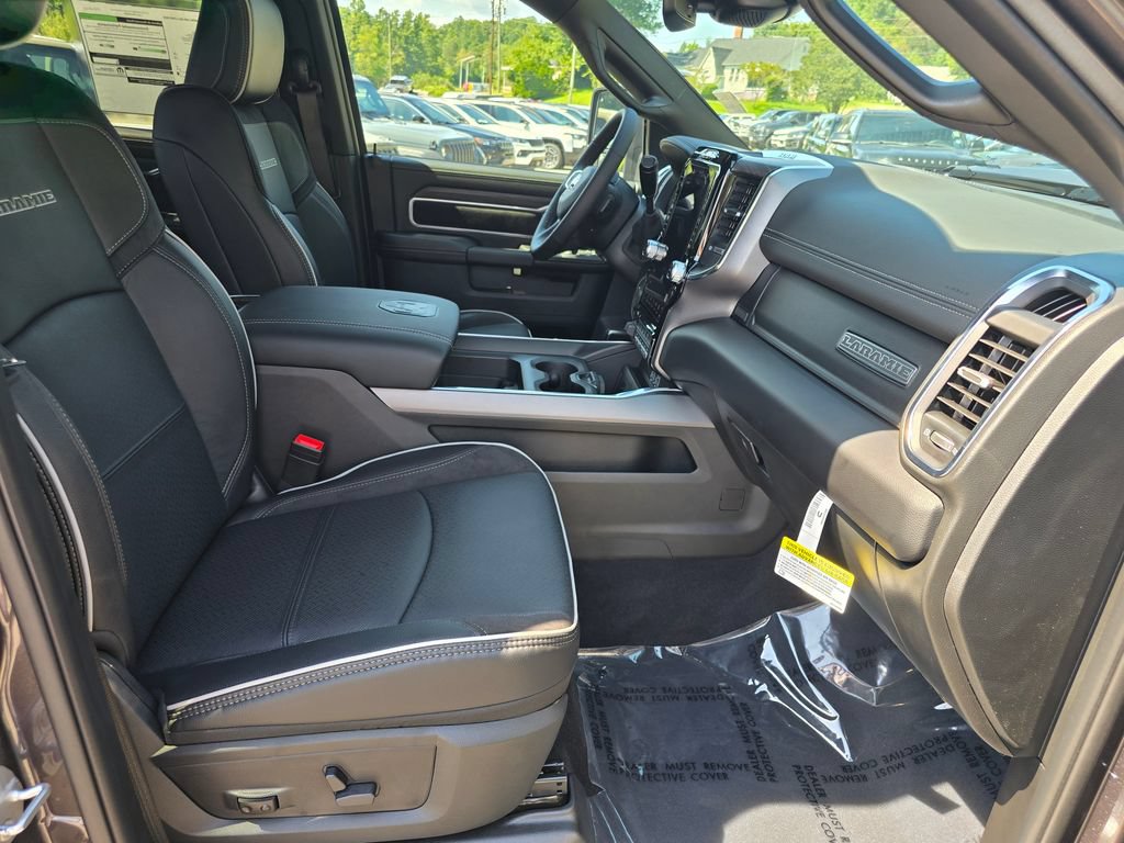 New 2026 RAM 3500 Laramie w/ Sport Appearance Package AWD/4WD image 26