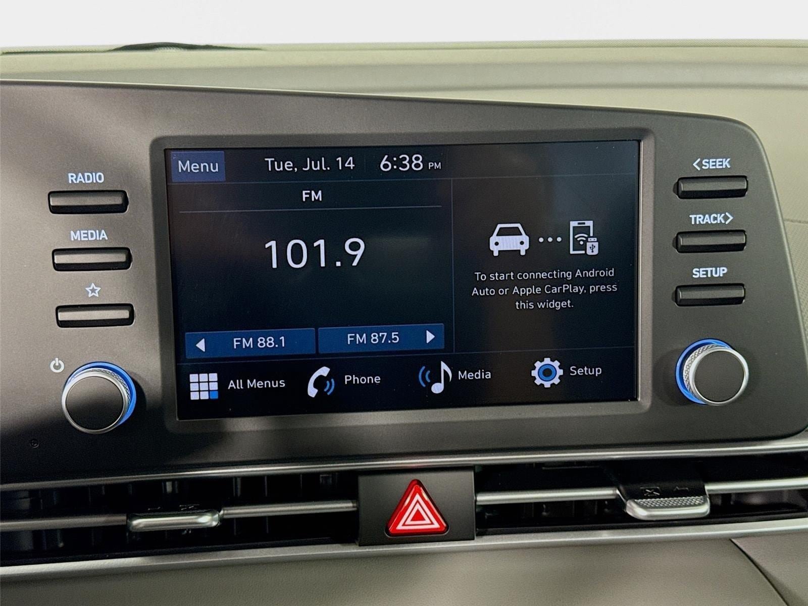 New 2026 Hyundai Elantra SE FWD image 14