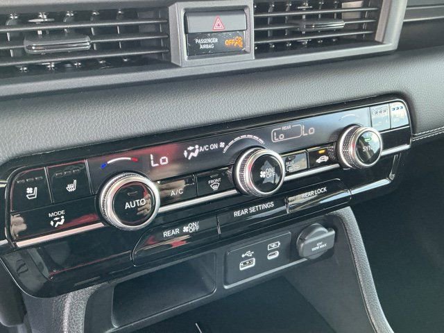 Used 2025 Honda Pilot Elite image 25