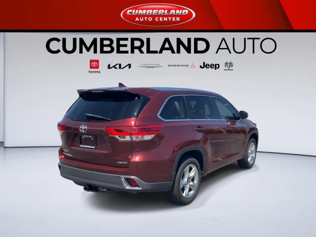 Used 2018 Toyota Highlander Limited FWD image 8