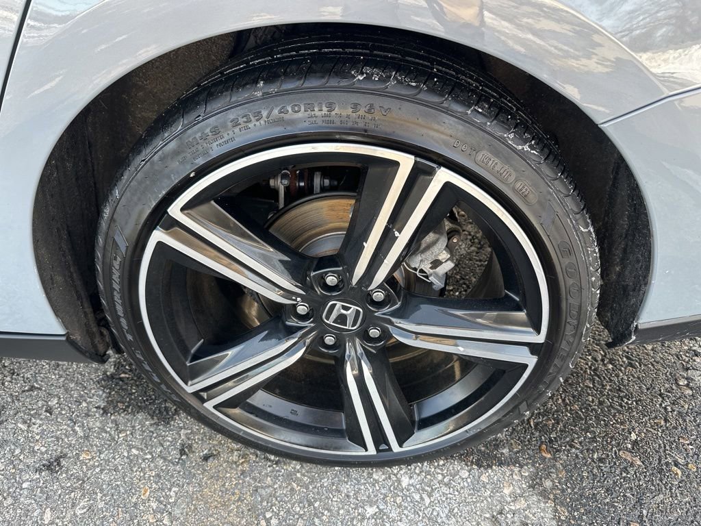 Used 2023 Honda Accord Sport image 12