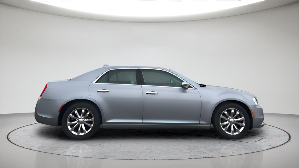 Used 2017 Chrysler 300 C AWD/4WD image 2