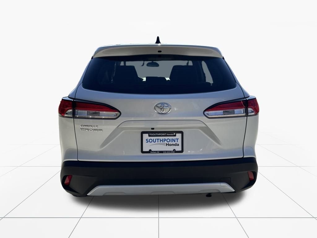 Used 2024 Toyota Corolla Cross L image 7