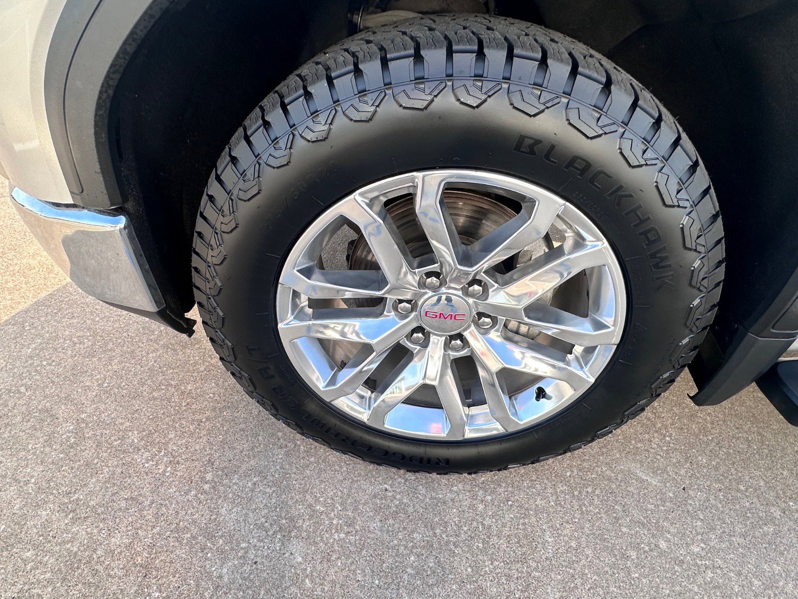 Used 2021 GMC Sierra 1500 SLT image 4