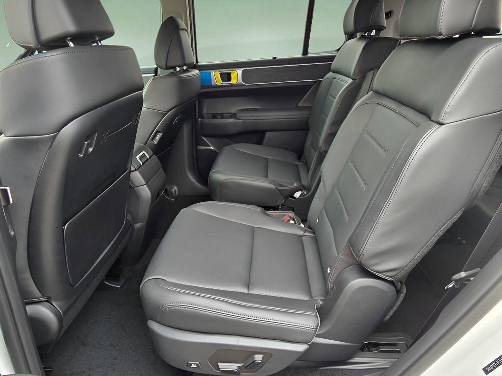 New 2026 Hyundai Santa Fe Limited image 14