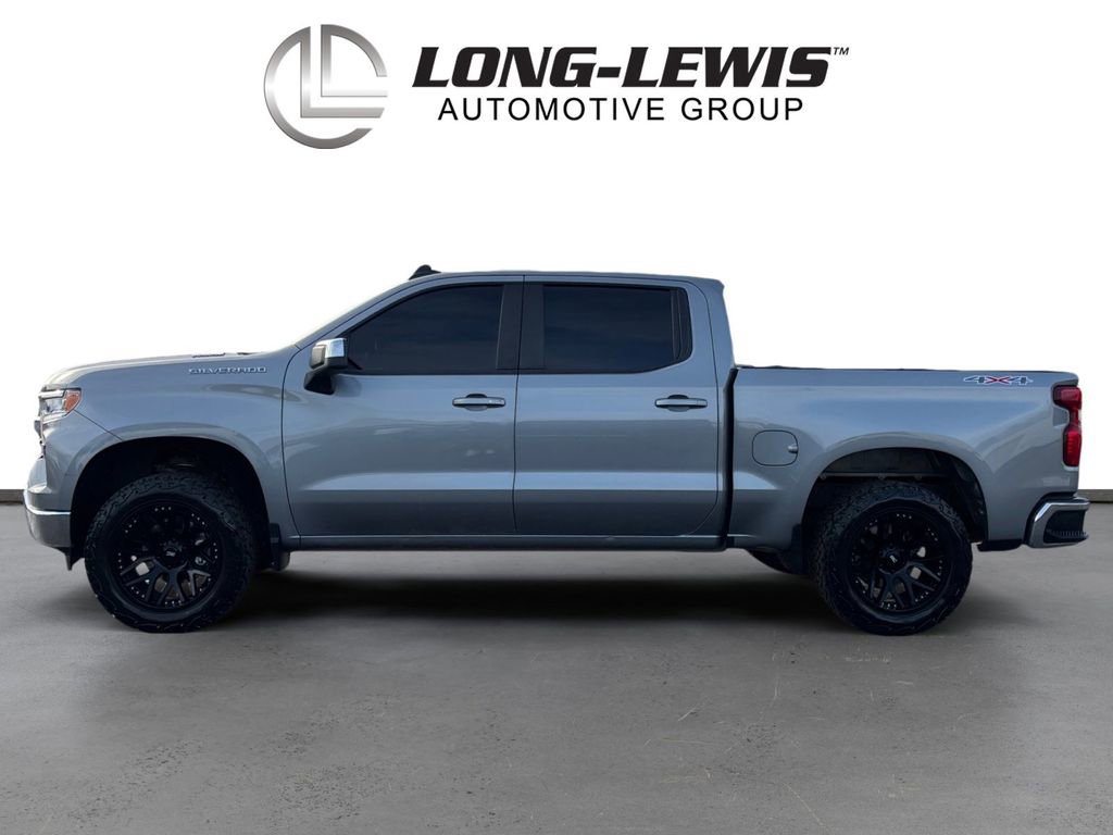 Used 2023 Chevrolet Silverado 1500 LT image 2