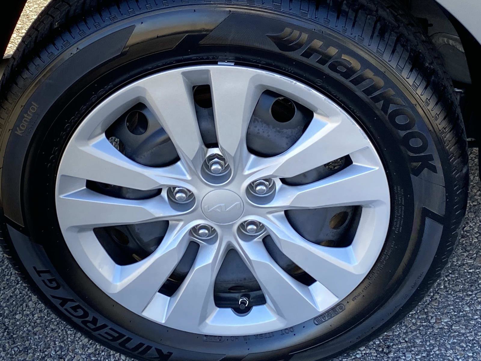 Used 2025 Kia Soul LX image 26