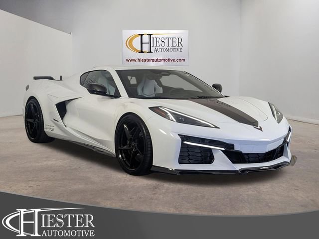 Used 2025 Chevrolet Corvette E-Ray w/ Battery Protection Package image 1