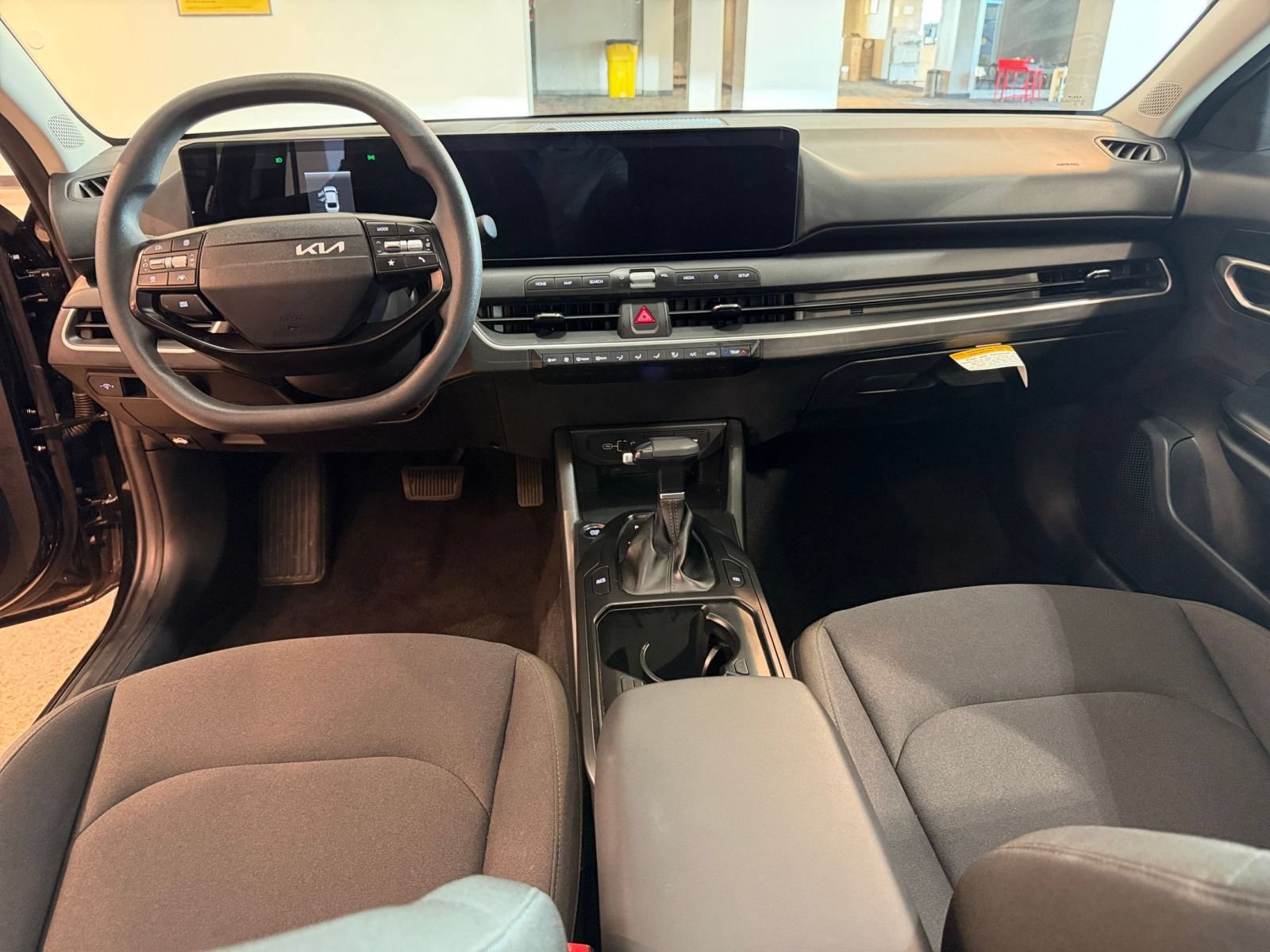 Used 2026 Kia K4 FWD image 32