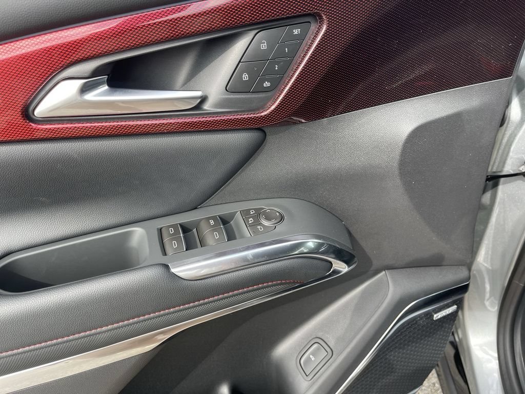New 2026 Chevrolet Traverse RS w/ LPO, Floor Liner Package AWD/4WD image 13