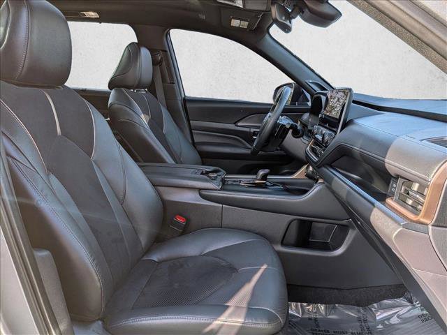 Certified 2025 Toyota Grand Highlander AWD Hybrid image 22