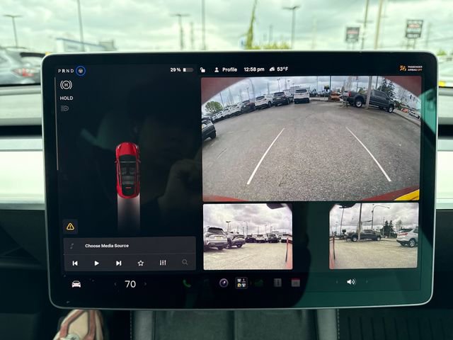 Used 2022 Tesla Model Y Long Range AWD/4WD image 27