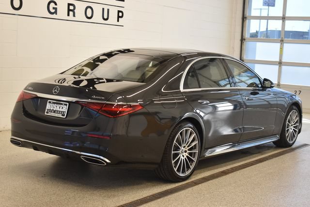Used 2025 Mercedes-Benz S 580e 4MATIC Sedan image 4