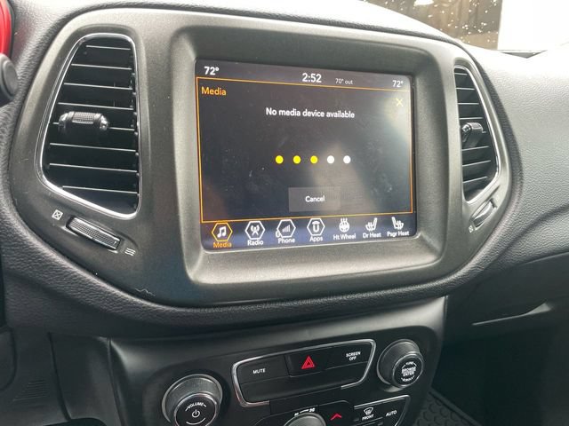 Used 2018 Jeep Compass Trailhawk w/ Leather Interior Group AWD/4WD image 23
