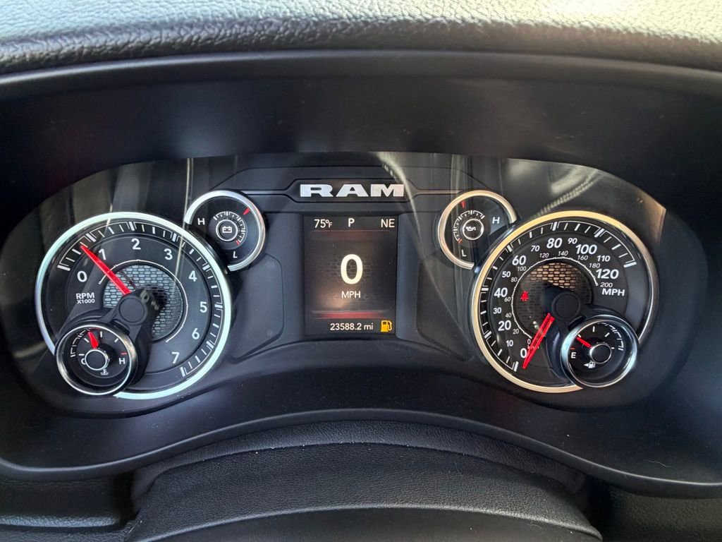 Used 2024 RAM 2500 Big Horn w/ Night Edition AWD/4WD image 18