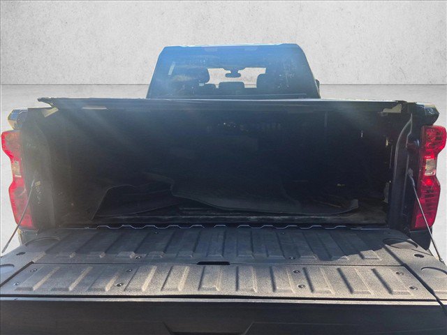 Used 2022 Chevrolet Silverado 2500 Custom w/ Custom Value Package AWD/4WD image 6