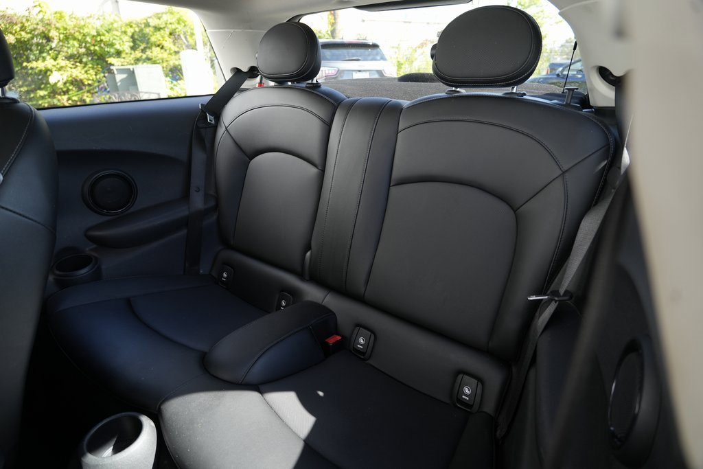 Used 2014 MINI Cooper 2-Door Hardtop image 20