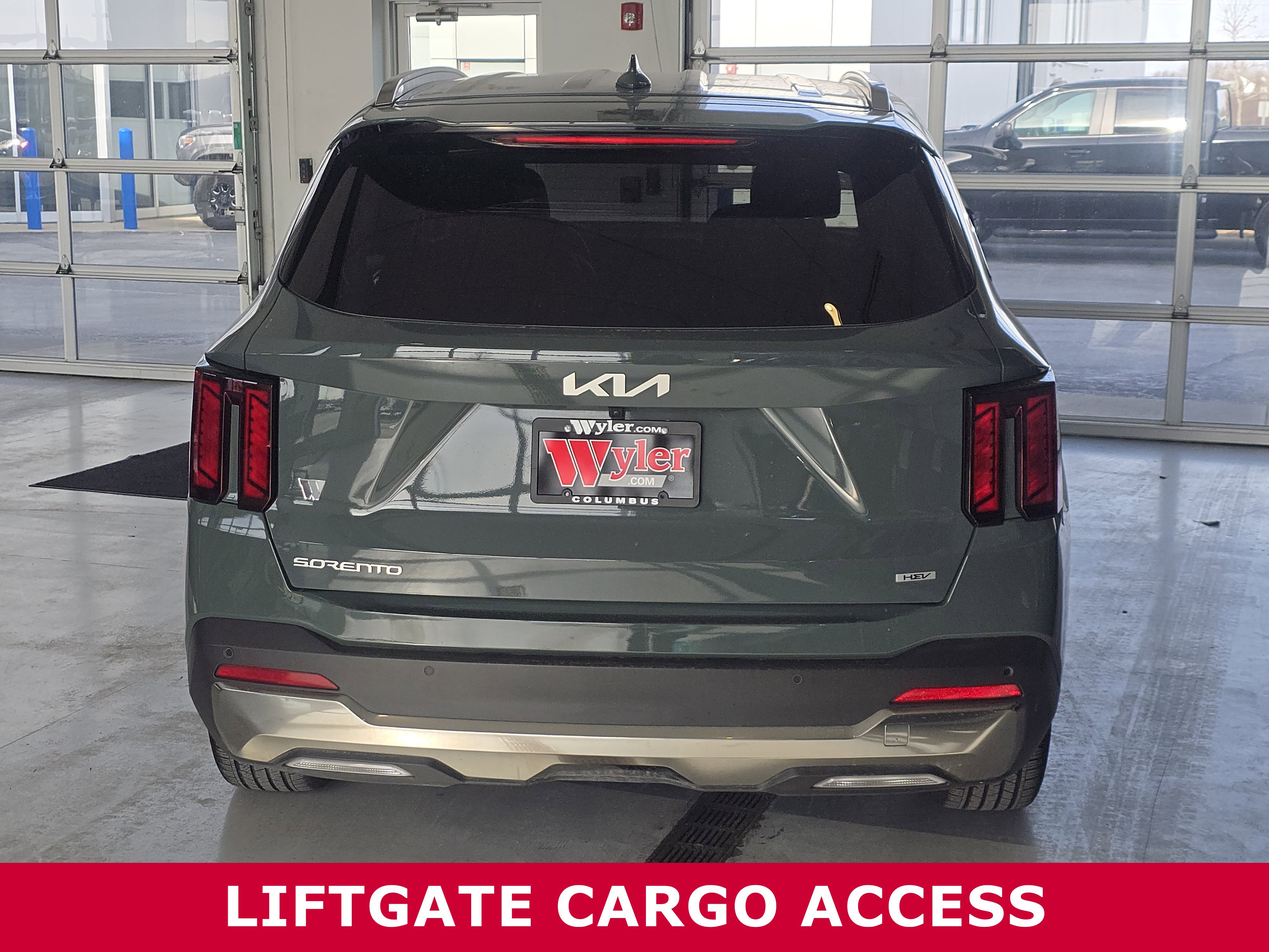 Used 2025 Kia Sorento EX image 13