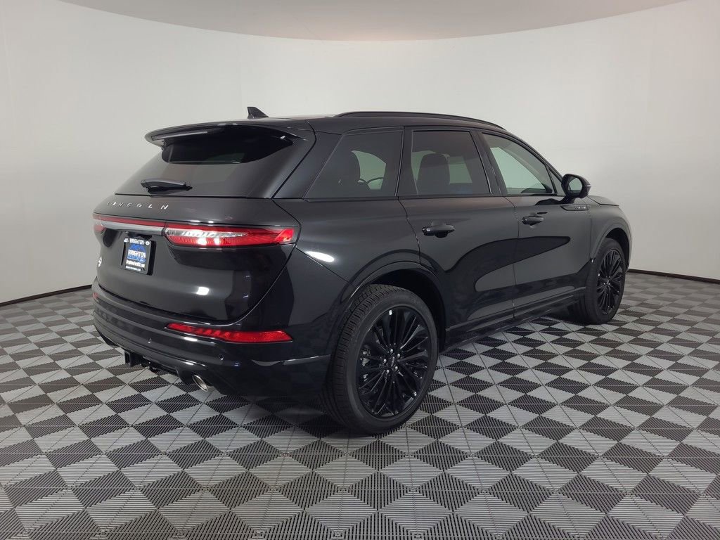 Used 2025 Lincoln Corsair AWD w/ Equipment Group 101A image 3