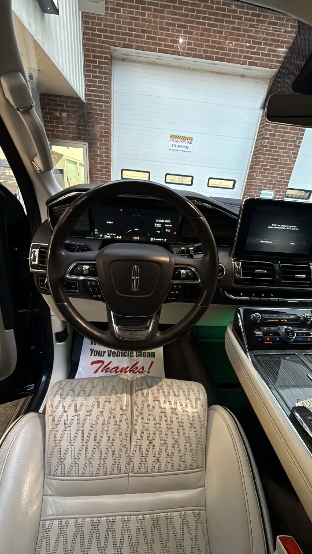 Used 2019 Lincoln Navigator L Black Label w/ Cargo Package image 16