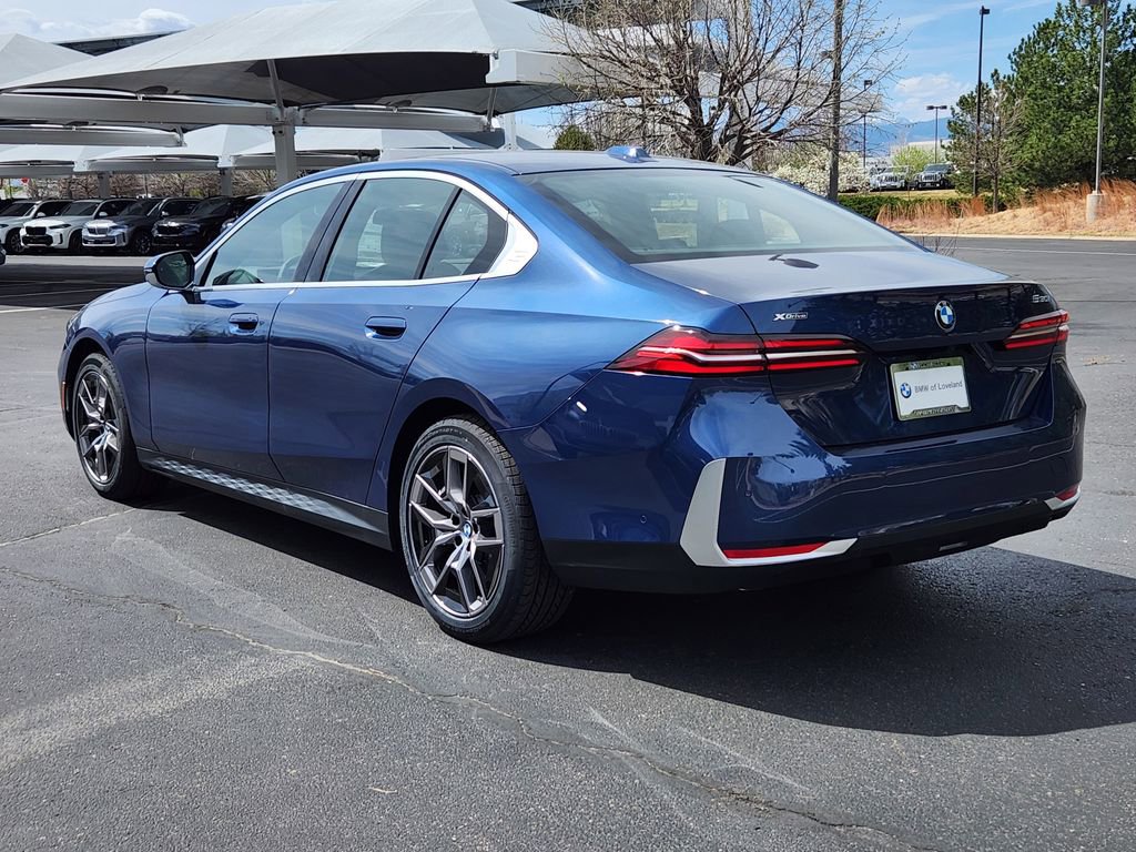 New 2026 BMW 530i xDrive w/ Premium Package image 3