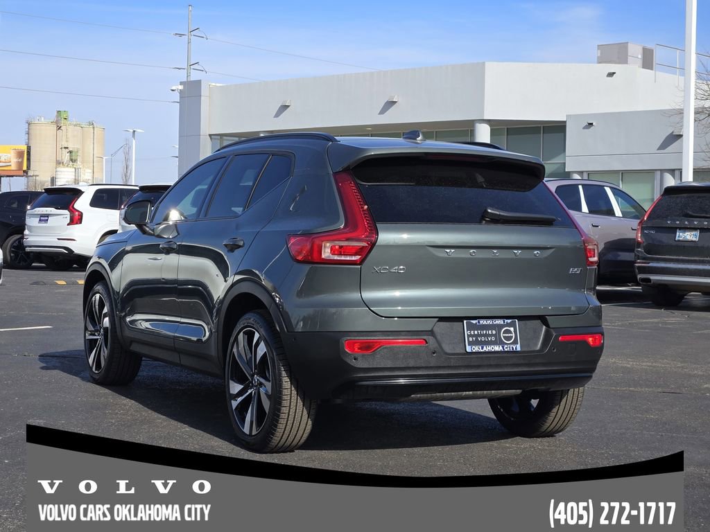 Certified 2026 Volvo XC40 B5 Plus w/ Climate Package image 4
